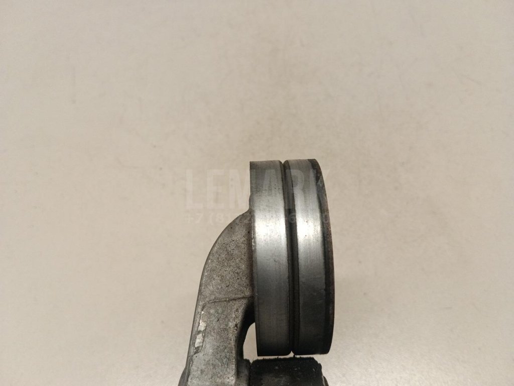 Ролик-натяжитель ручейкового ремня