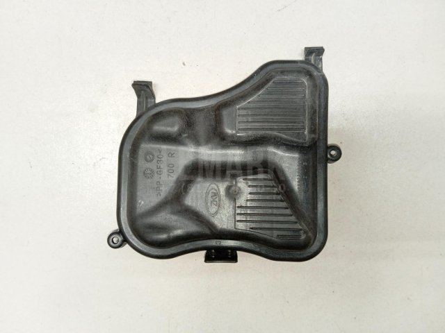 Крышка фары правой