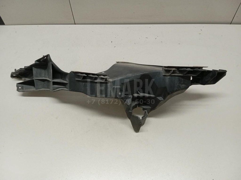 Кронштейн фар правый для  Alfa Romeo Giulietta 2010-2020