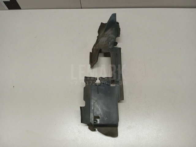 Воздуховод радиатора правый