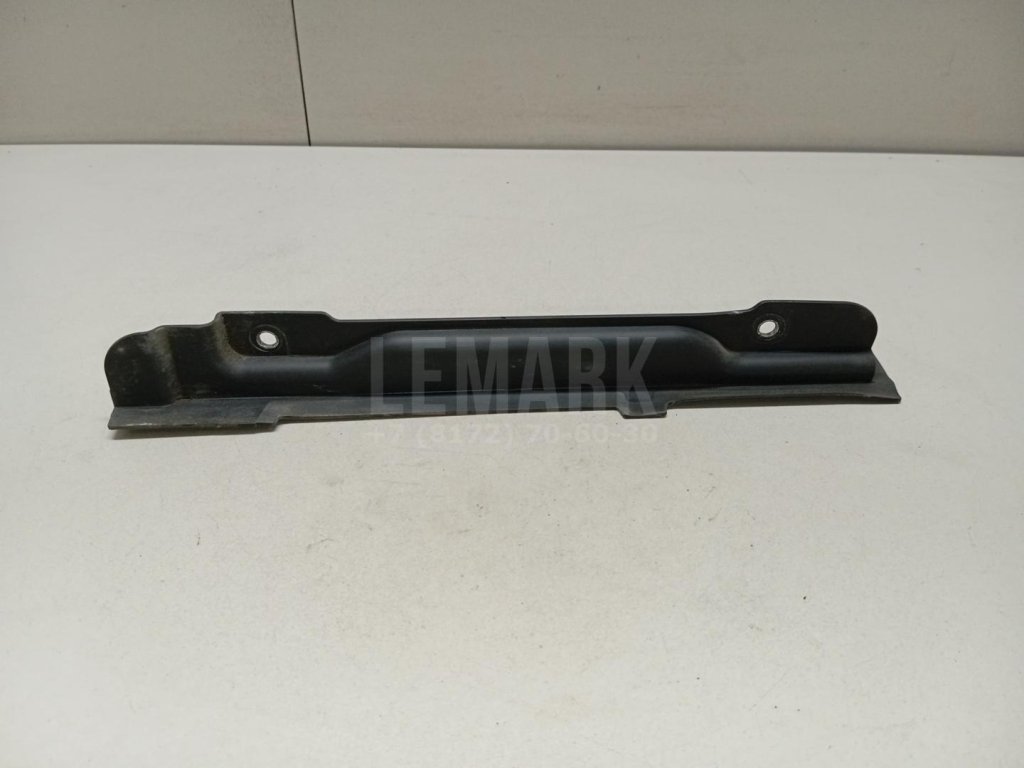 Воздуховод радиатора правый