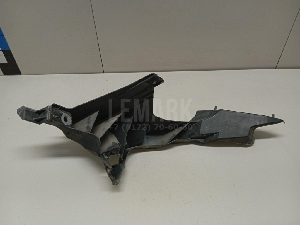 Кронштейн фар правый для  Audi A3 (8Y) 2020