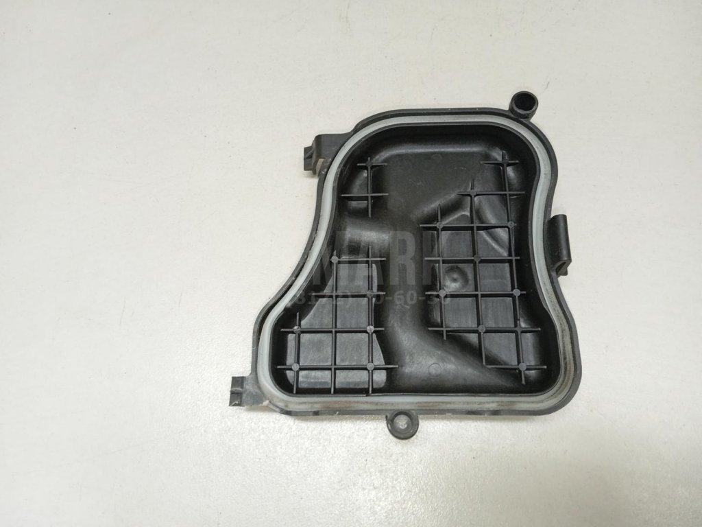 Крышка фары правой