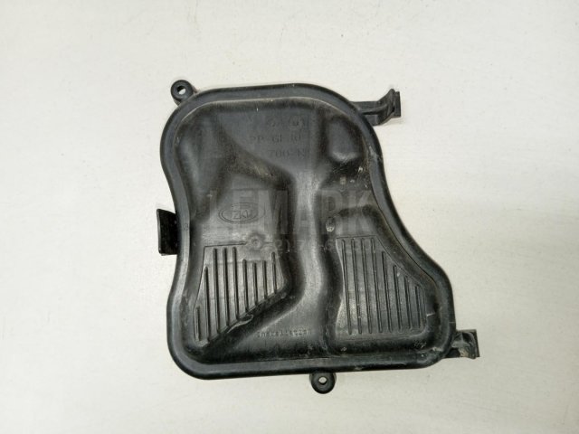 Крышка фары правой