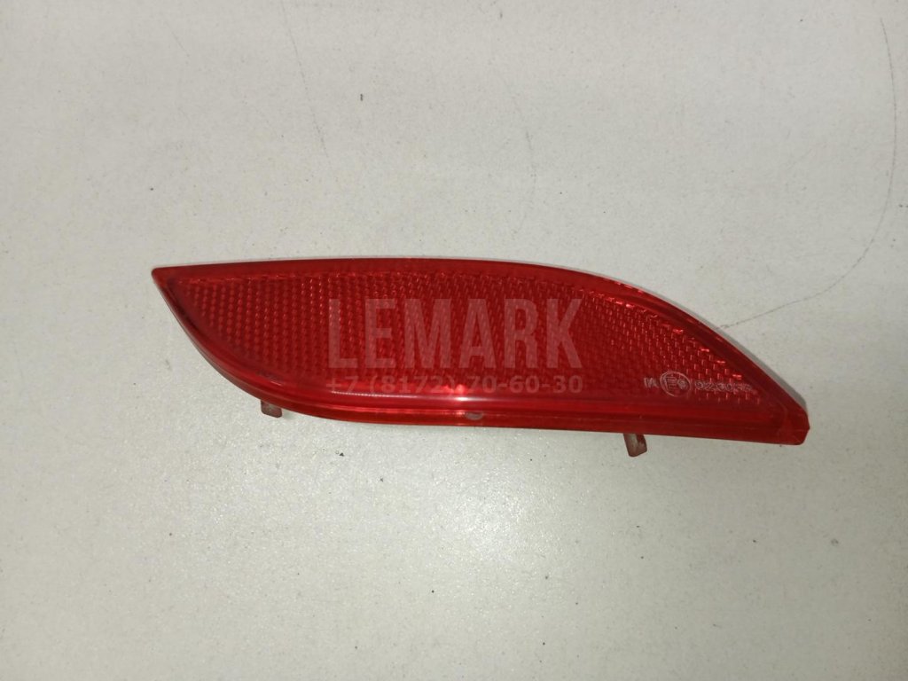 Отражатель в бампер задний правый