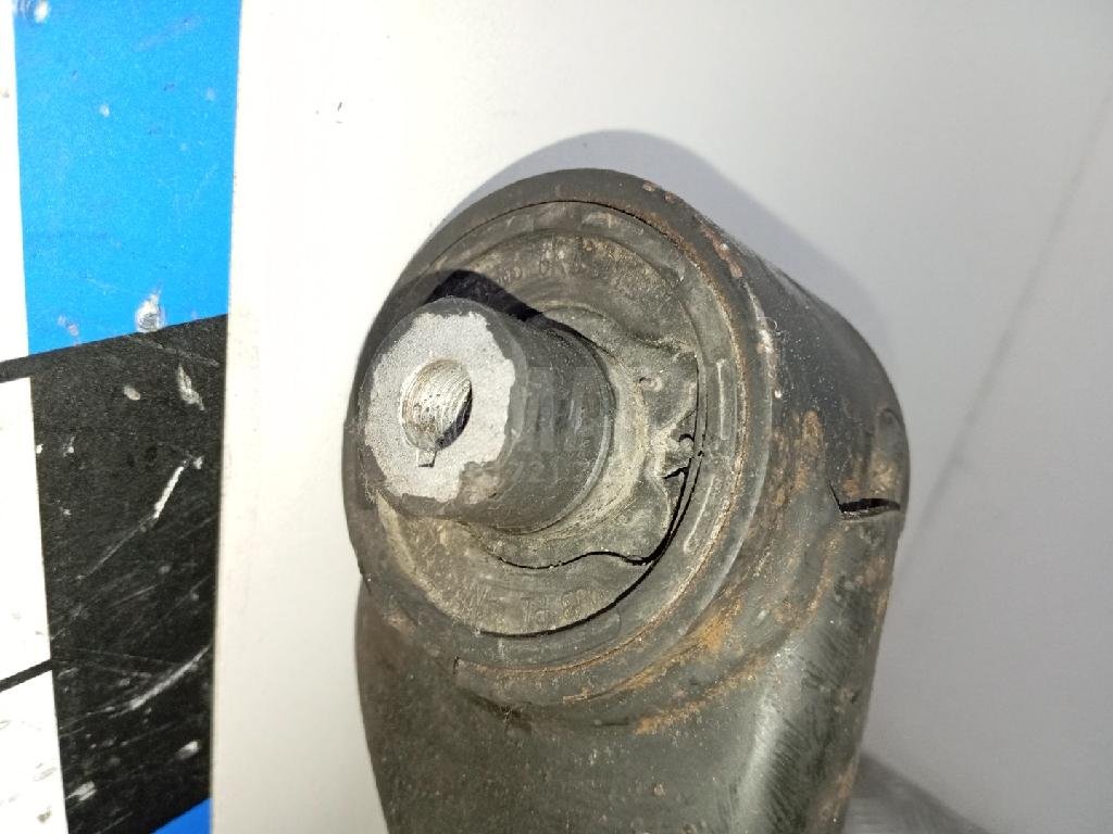 Балка задняя