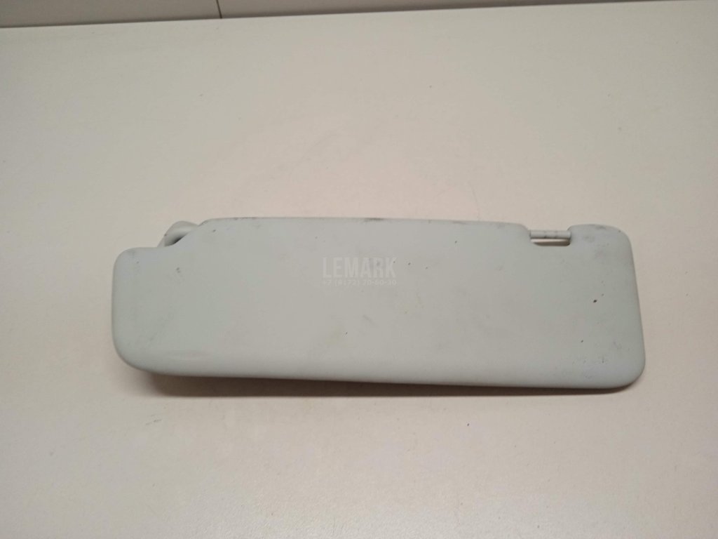 Козырек солнцезащитный (внутри)