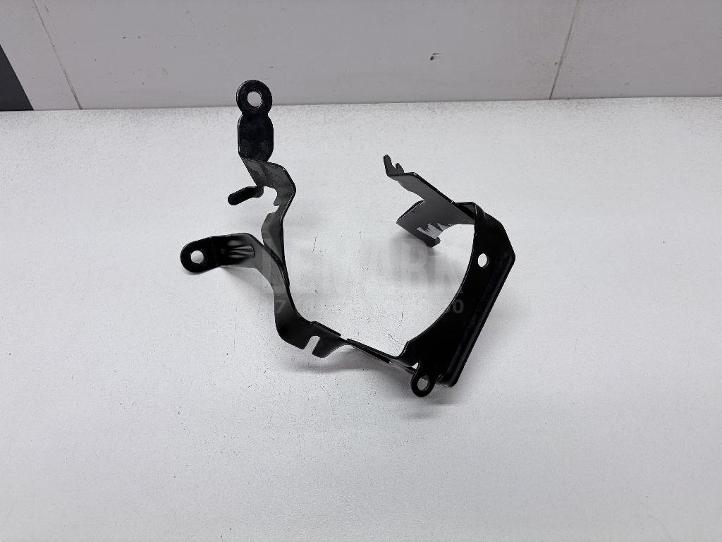 Кронштейн гидроусилителя