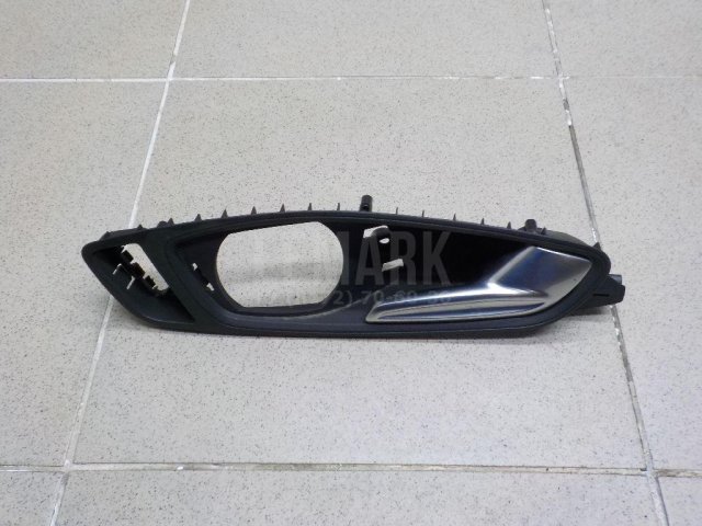 Ручка двери передней внутренняя правая