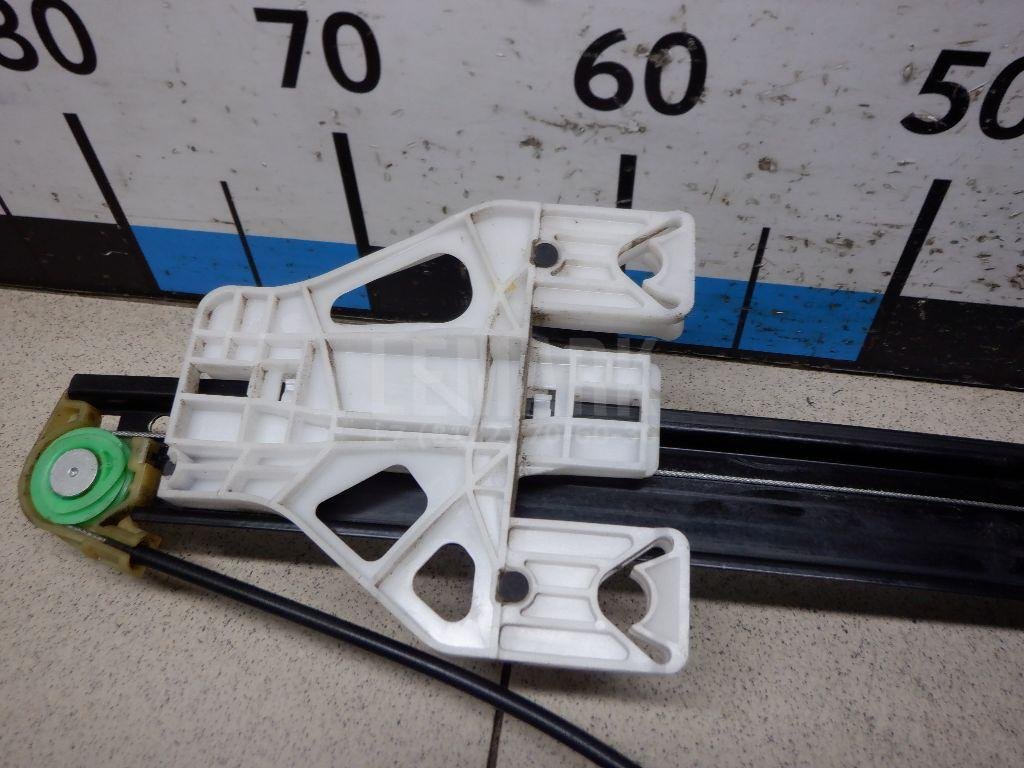 Стеклоподъемник электр. задний правый