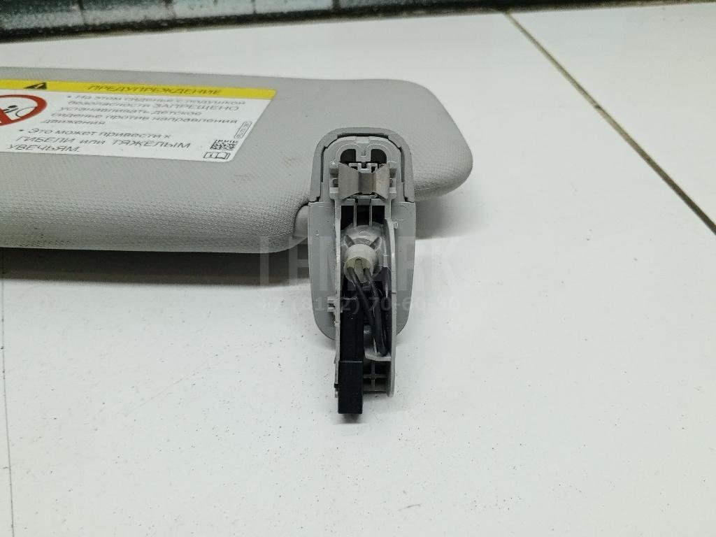 Козырек солнцезащитный (внутри)