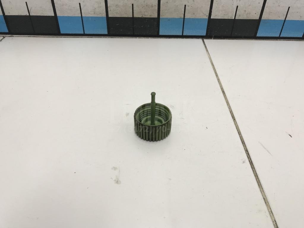 Крышка бачка гидроусилителя