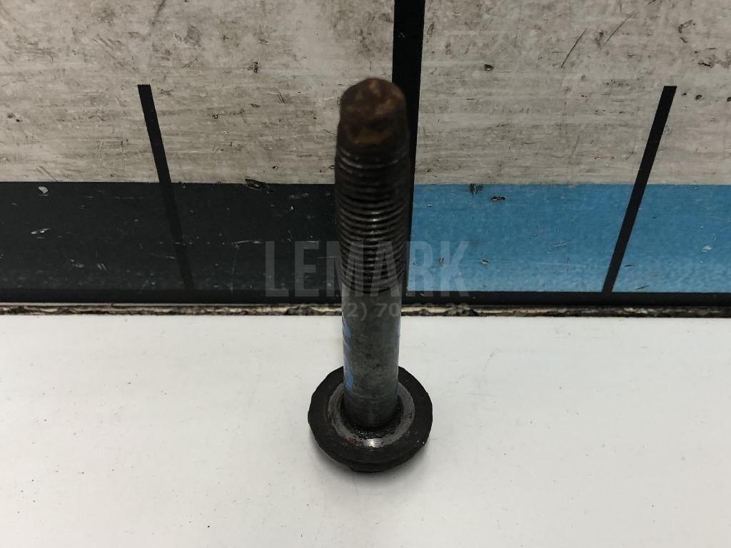 Болт переднего рычага