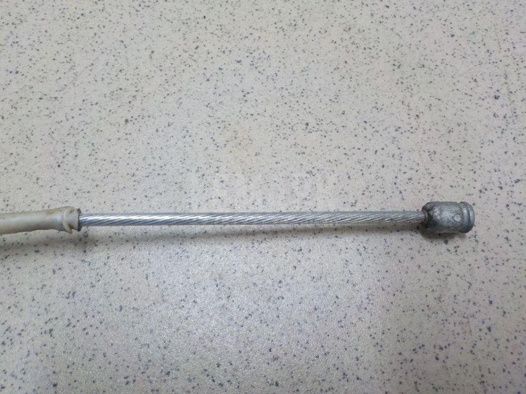 Трос стояночного тормоза