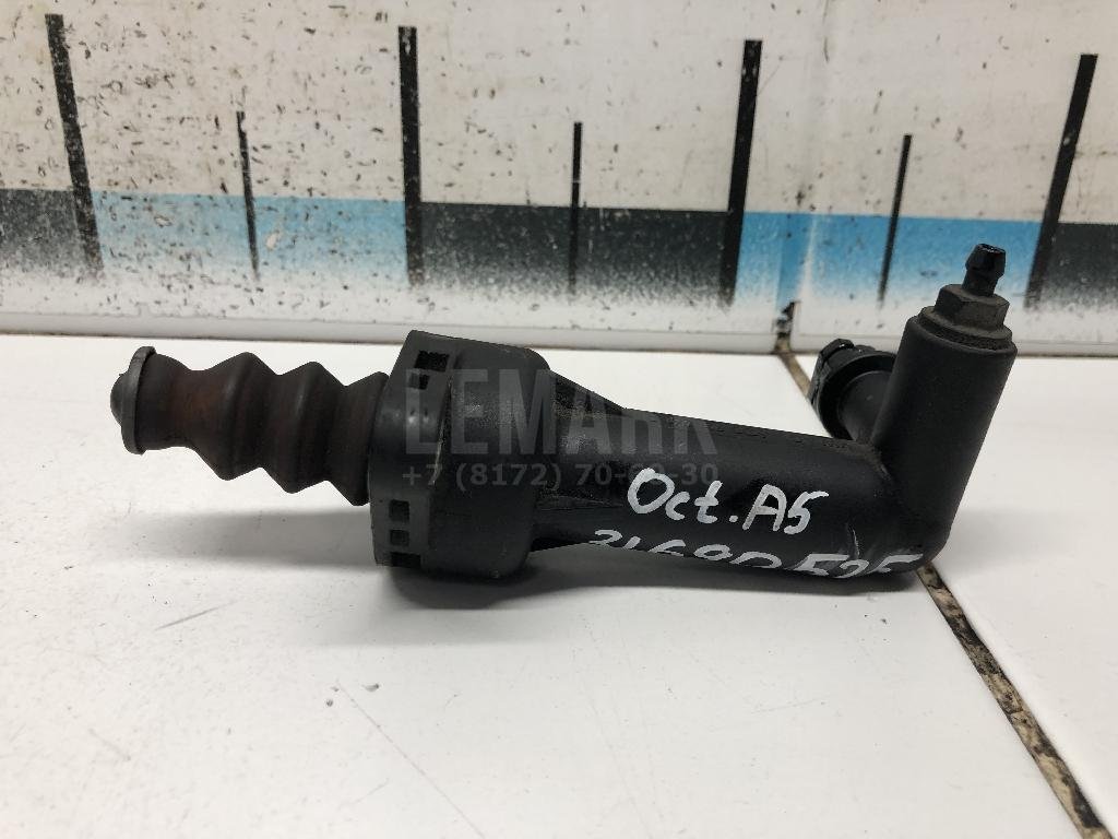 Цилиндр сцепления рабочий