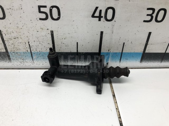 Цилиндр сцепления рабочий