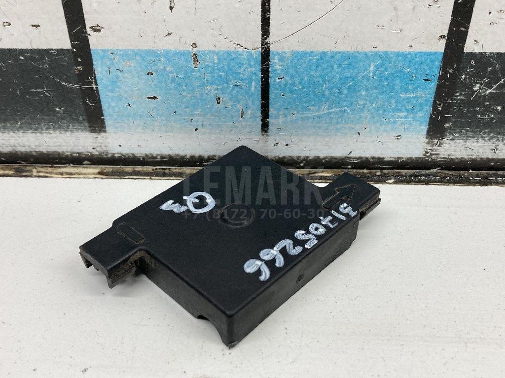 Кожух замка капота