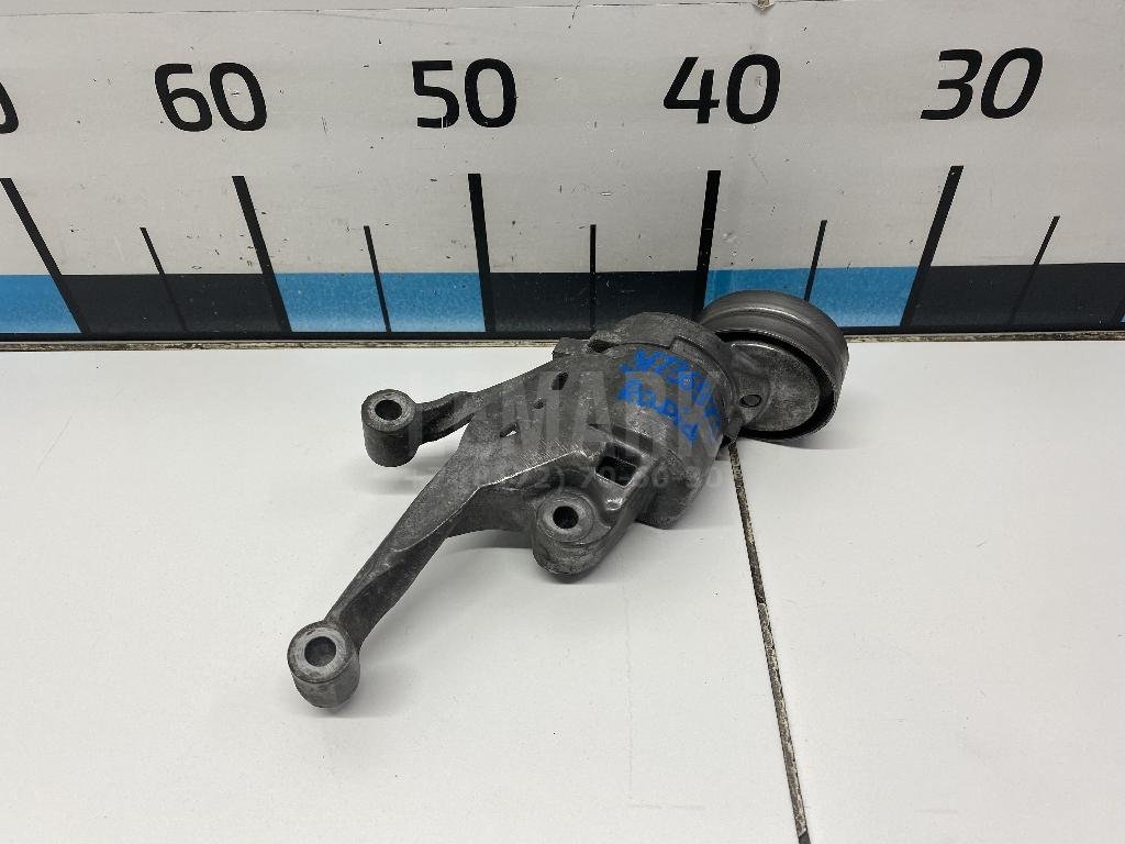 Ролик-натяжитель ручейкового ремня