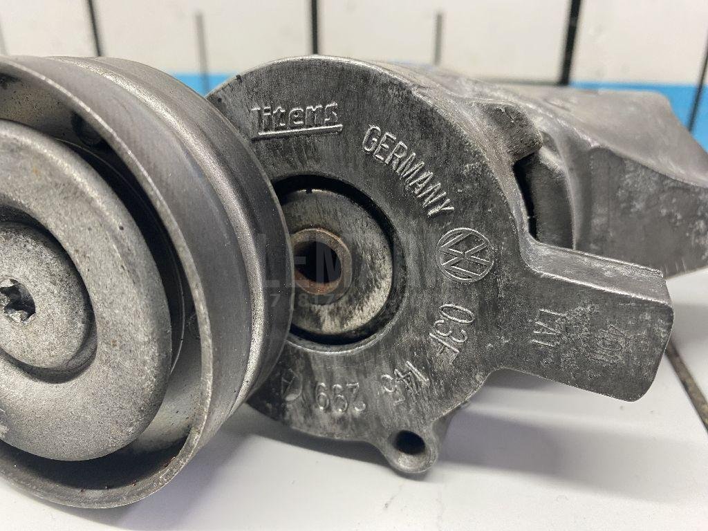 Ролик-натяжитель ручейкового ремня