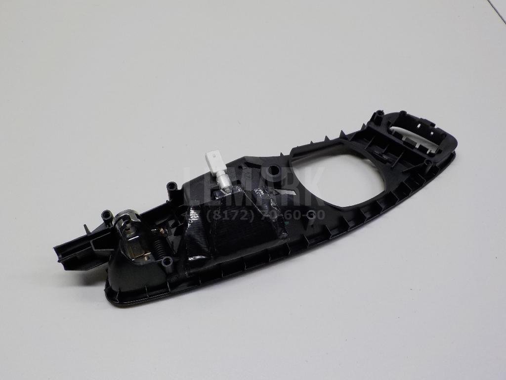 Ручка двери передней внутренняя левая