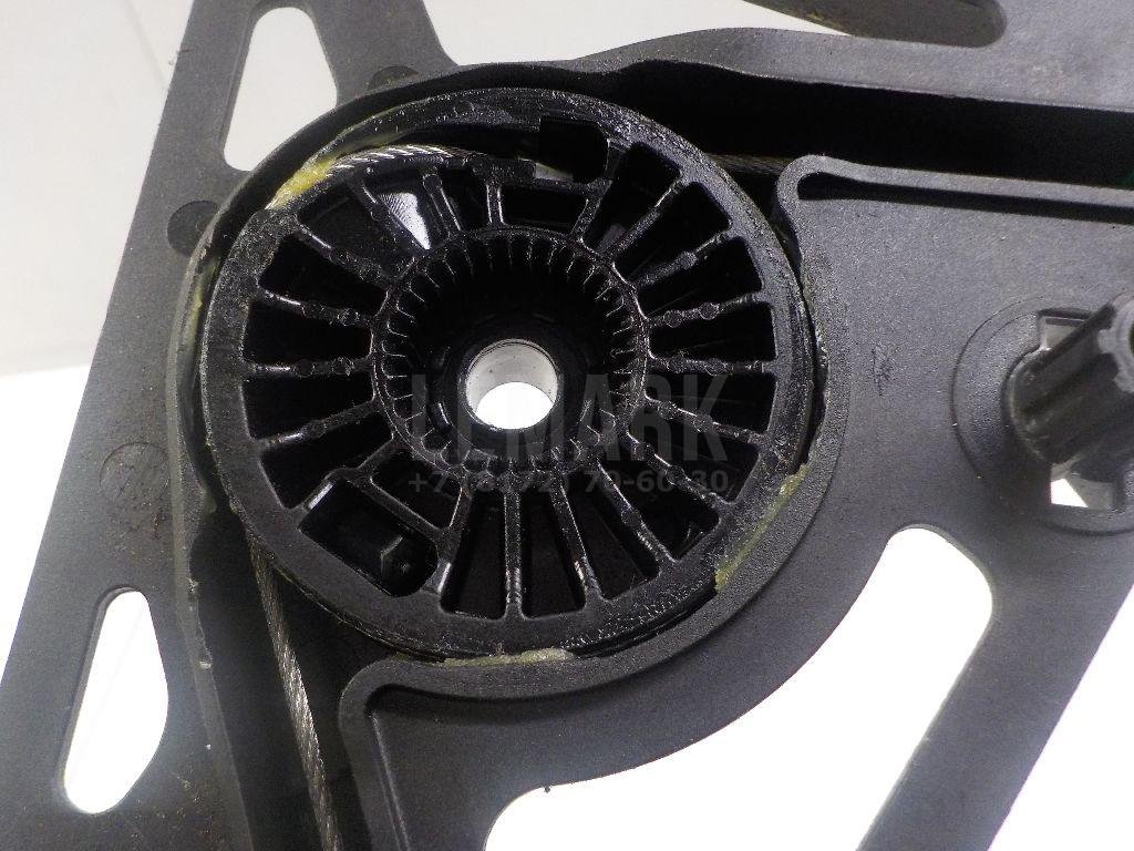 Стеклоподъемник электр. задний левый