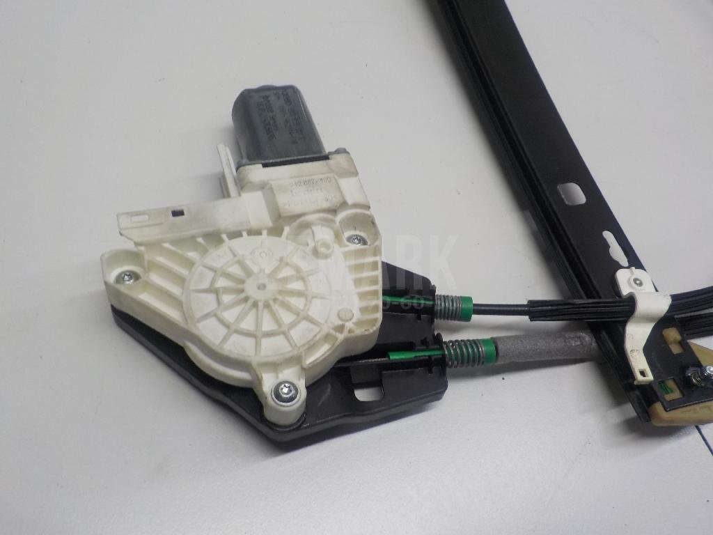 Стеклоподъемник электр. передний левый