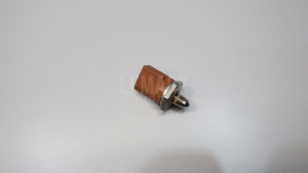 Датчик давления топлива