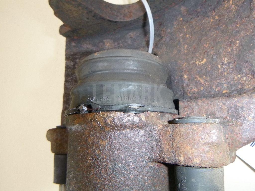 Суппорт тормозной передний левый