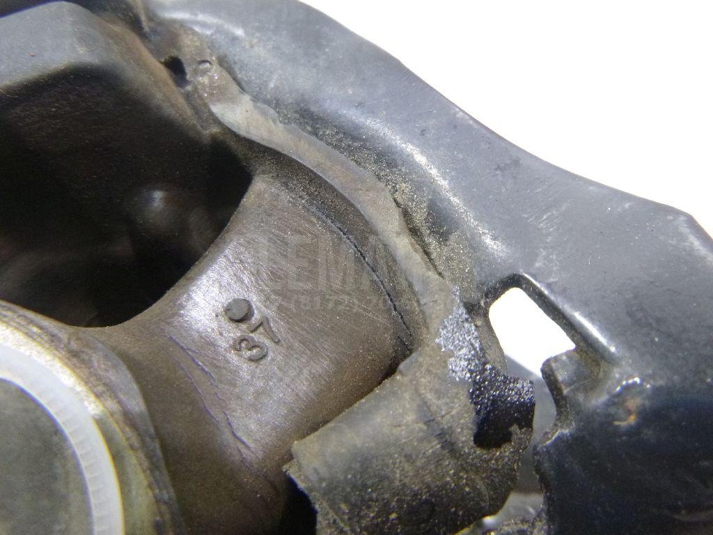 Опора КПП левая