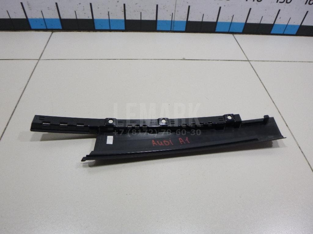 Накладка двери задней левой