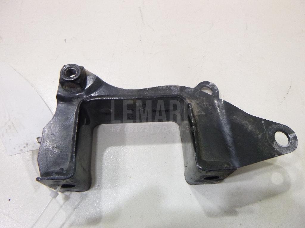 Кронштейн КПП левый