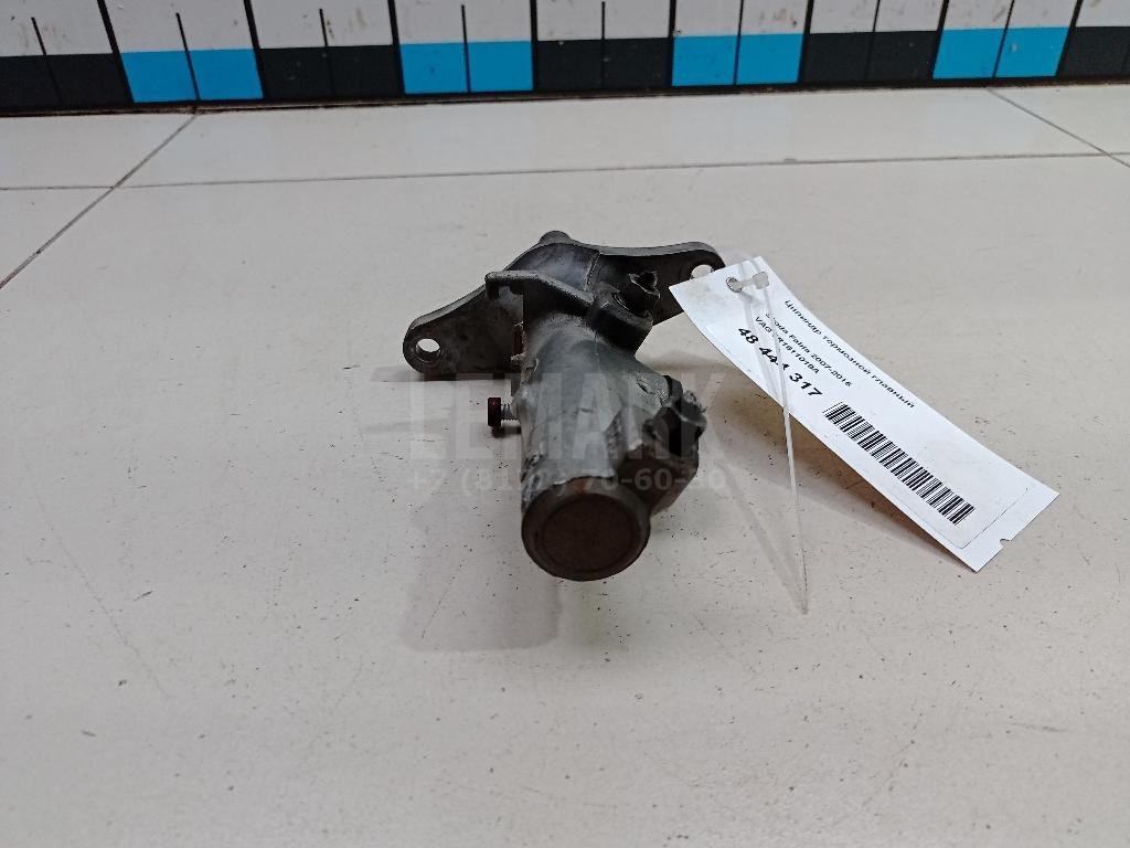 Цилиндр тормозной главный