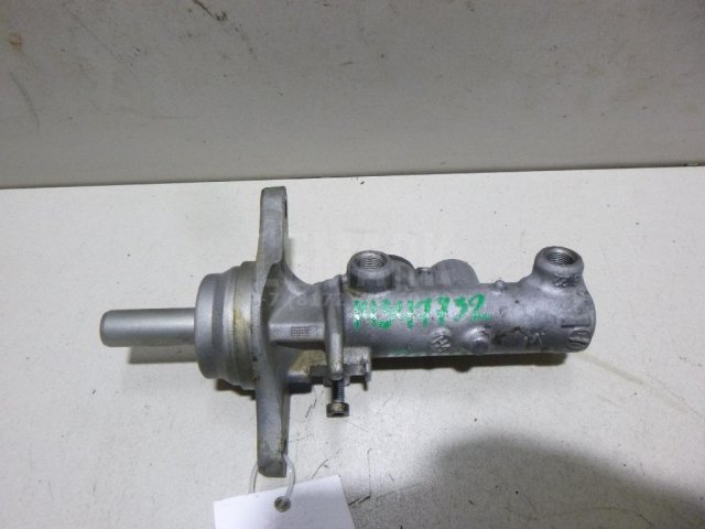 Цилиндр тормозной главный