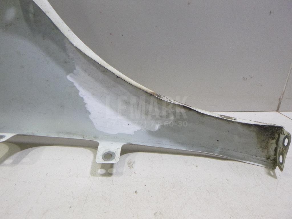 Крыло переднее левое