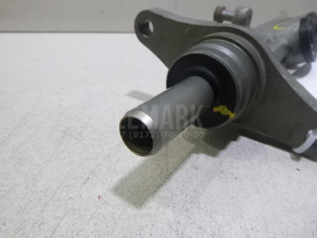 Цилиндр тормозной главный