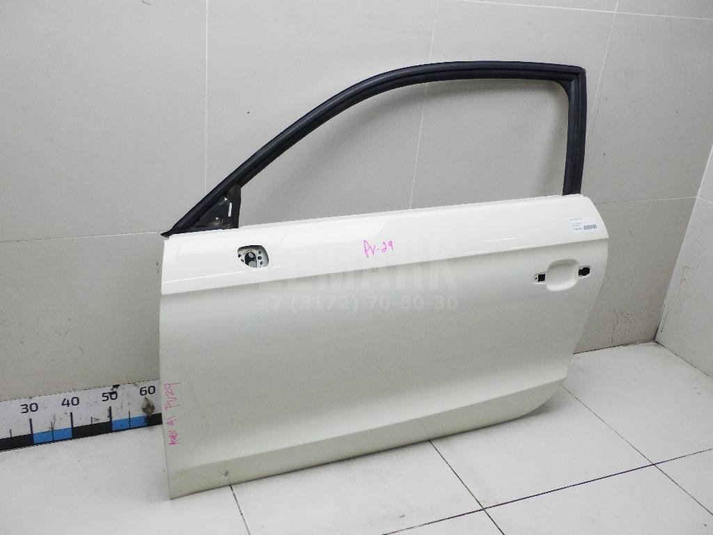 Дверь передняя левая