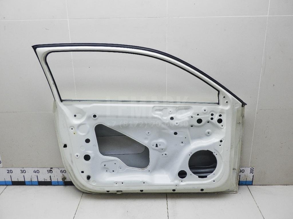 Дверь передняя левая