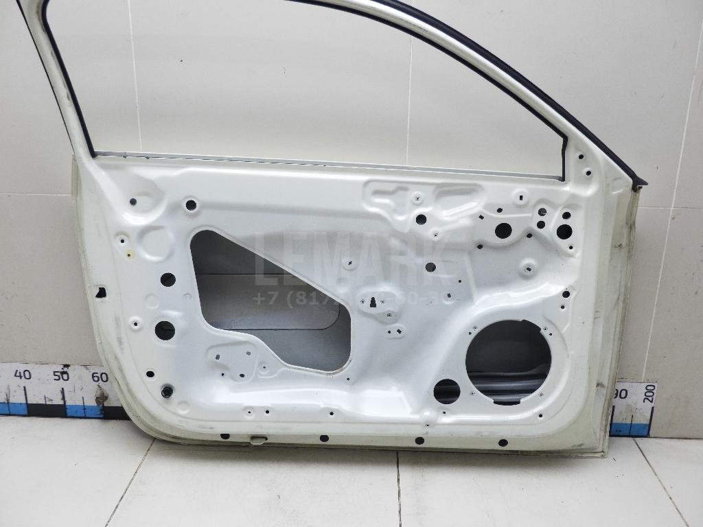Дверь передняя левая