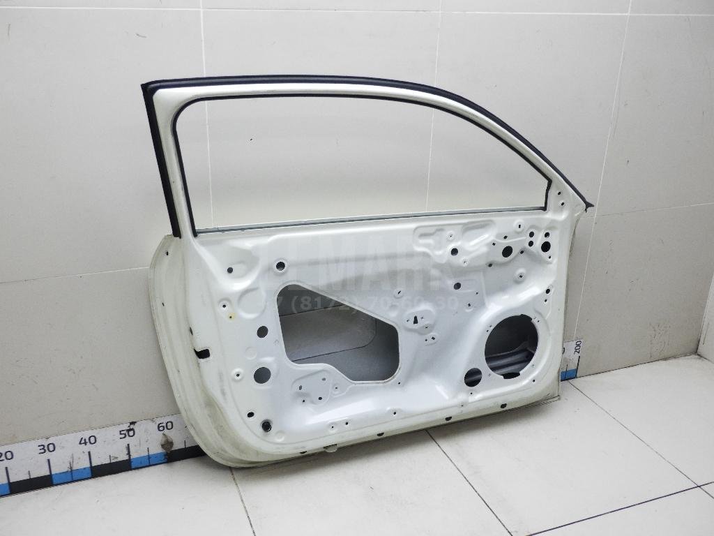 Дверь передняя левая
