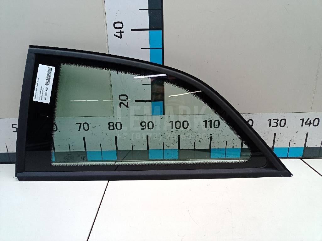 Стекло кузовное глухое левое