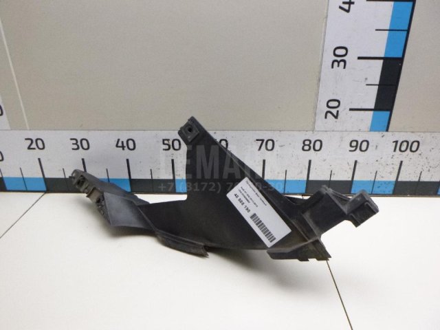 Кронштейн фар правый