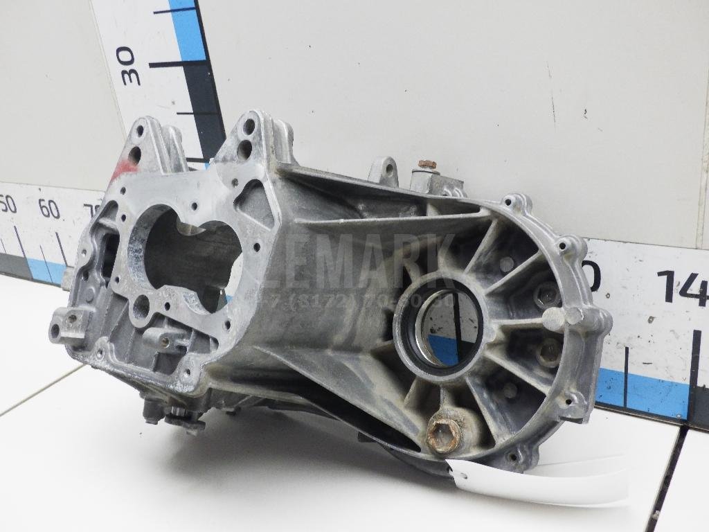 Корпус КПП для  Audi A4 [B9] 2015