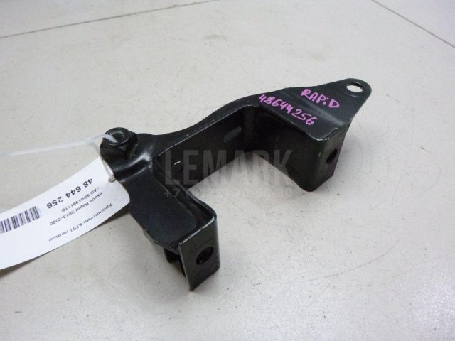 Кронштейн КПП левый