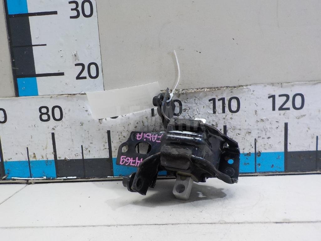 Опора КПП левая