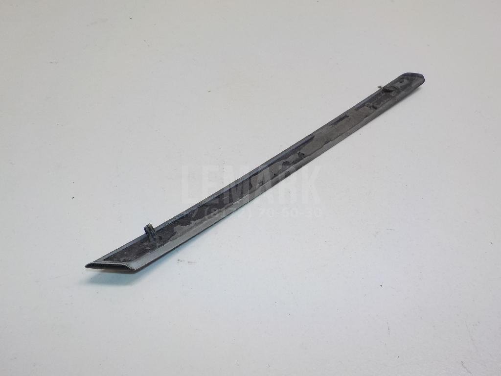 Молдинг заднего крыла правого