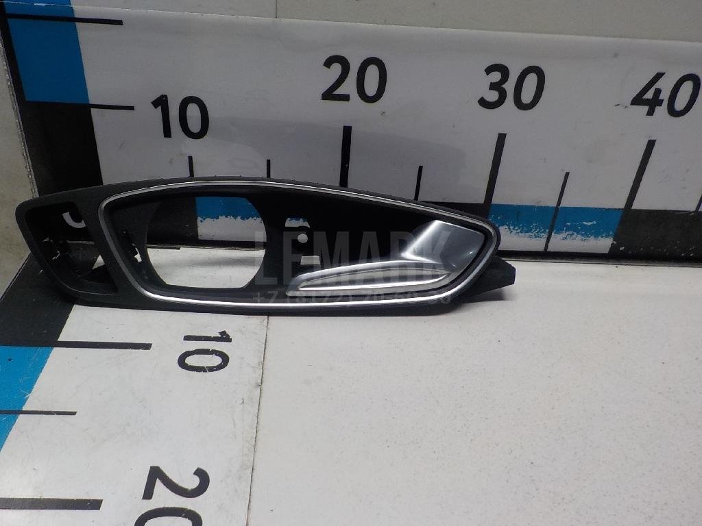 Ручка двери задней внутренняя правая