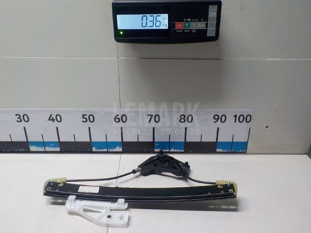 Стеклоподъемник электр. задний правый