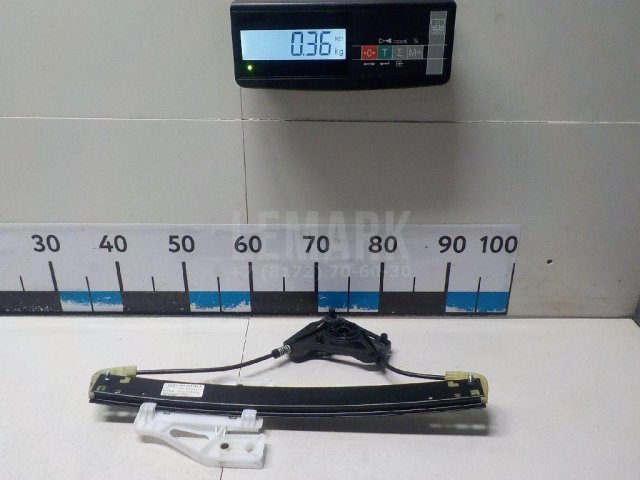 Стеклоподъемник электр. задний правый