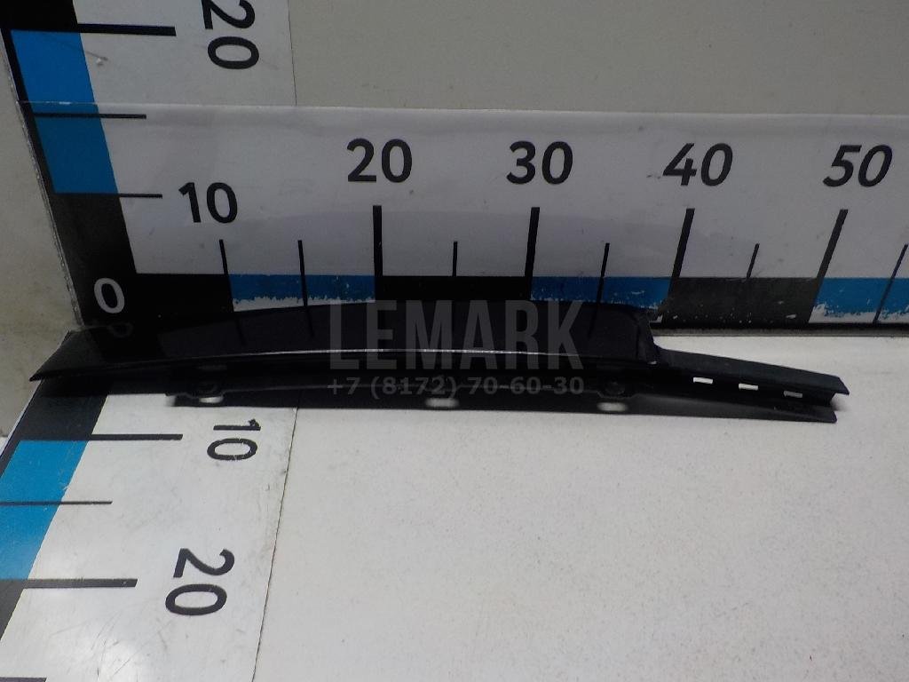 Накладка двери задней правой