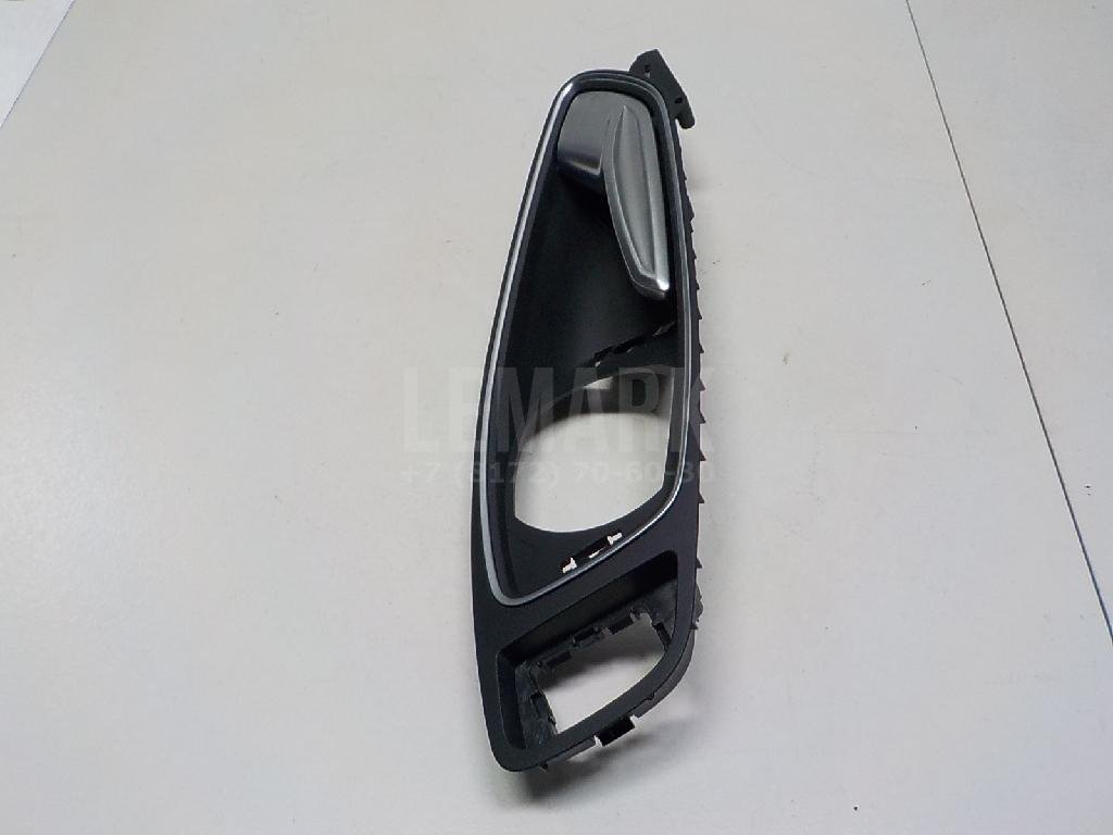 Ручка двери передней внутренняя правая